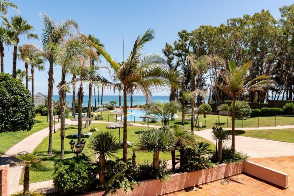 Ct 240 - Beachfront Apartment -Don Juan Manilva Eksteriør bilde