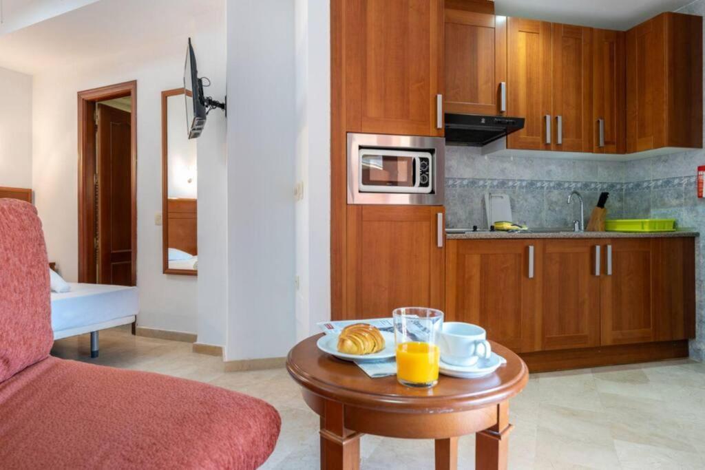 Ct 240 - Beachfront Apartment -Don Juan Manilva Eksteriør bilde